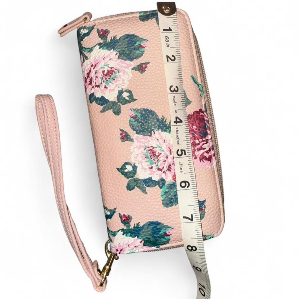 STONE MOUNTAIN PINK FLORAL LEATHER WALLET WRISTLET STRAP NWOT - Picture 3 of 8
